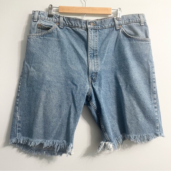 Vintage Levi’s 550 Denim Jeans made into Cut Off Shorts 42x32 Orange Tab Men’s - Picture 3 of 9